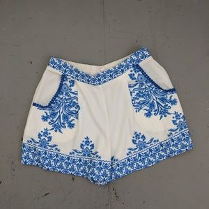 MOVING SALE White & Blue Print Short